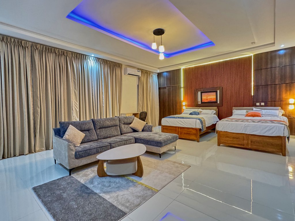 Home Suites lounge