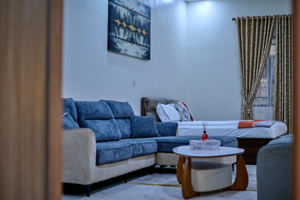 Duluxe Studio