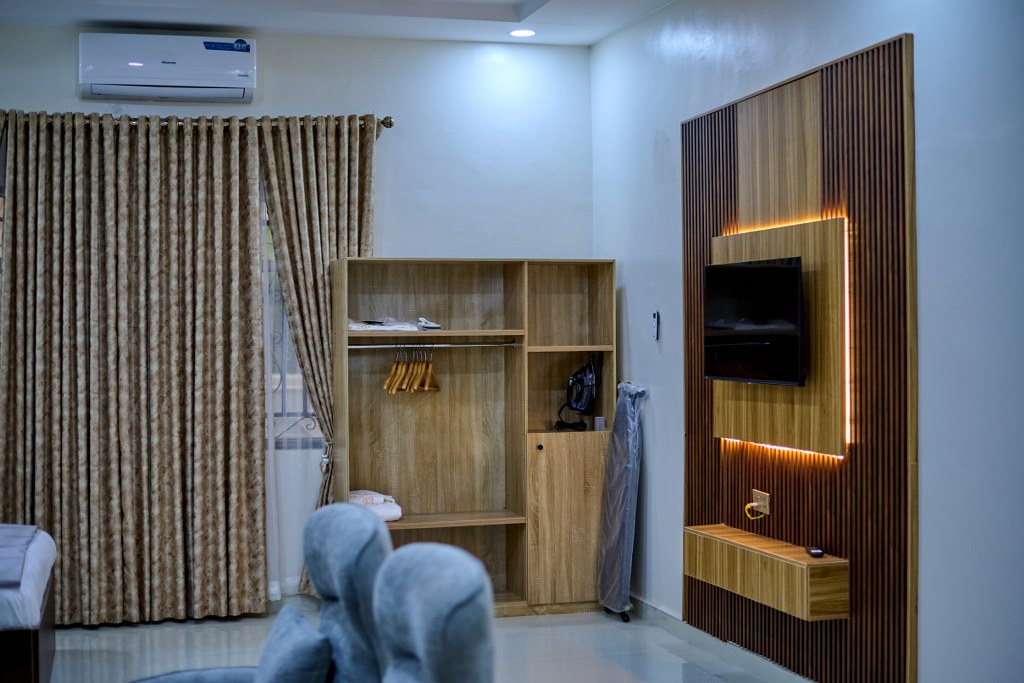Duluxe Studio