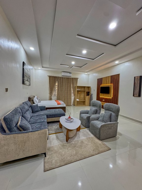Duluxe Studio
