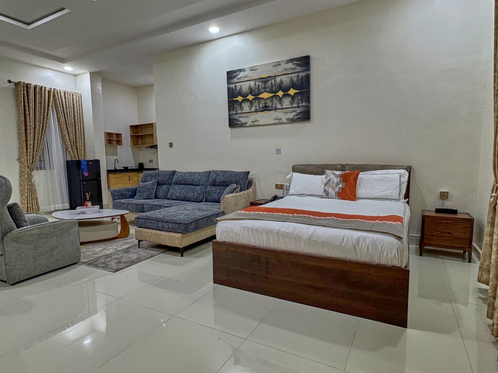 Duluxe Studio